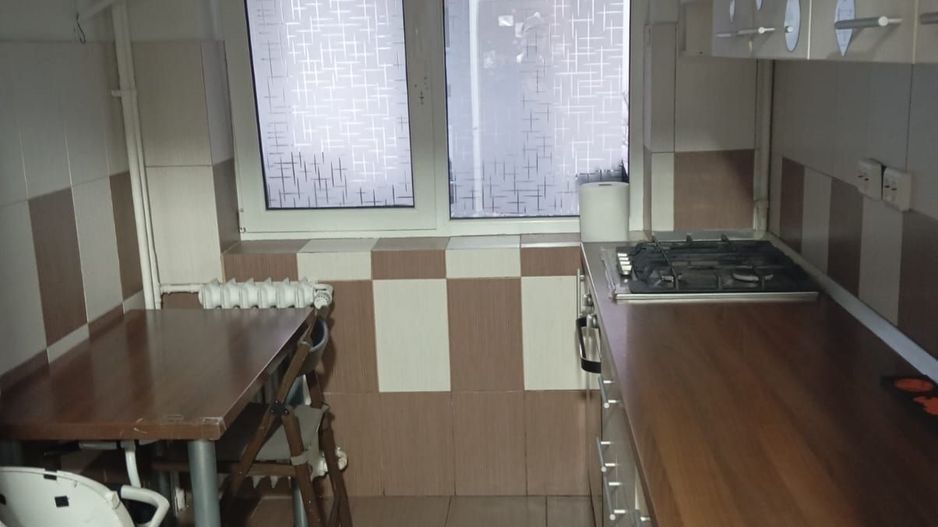 APARTAMENT LUMINOS ZONA PIATA SUDULUI - Poză 5