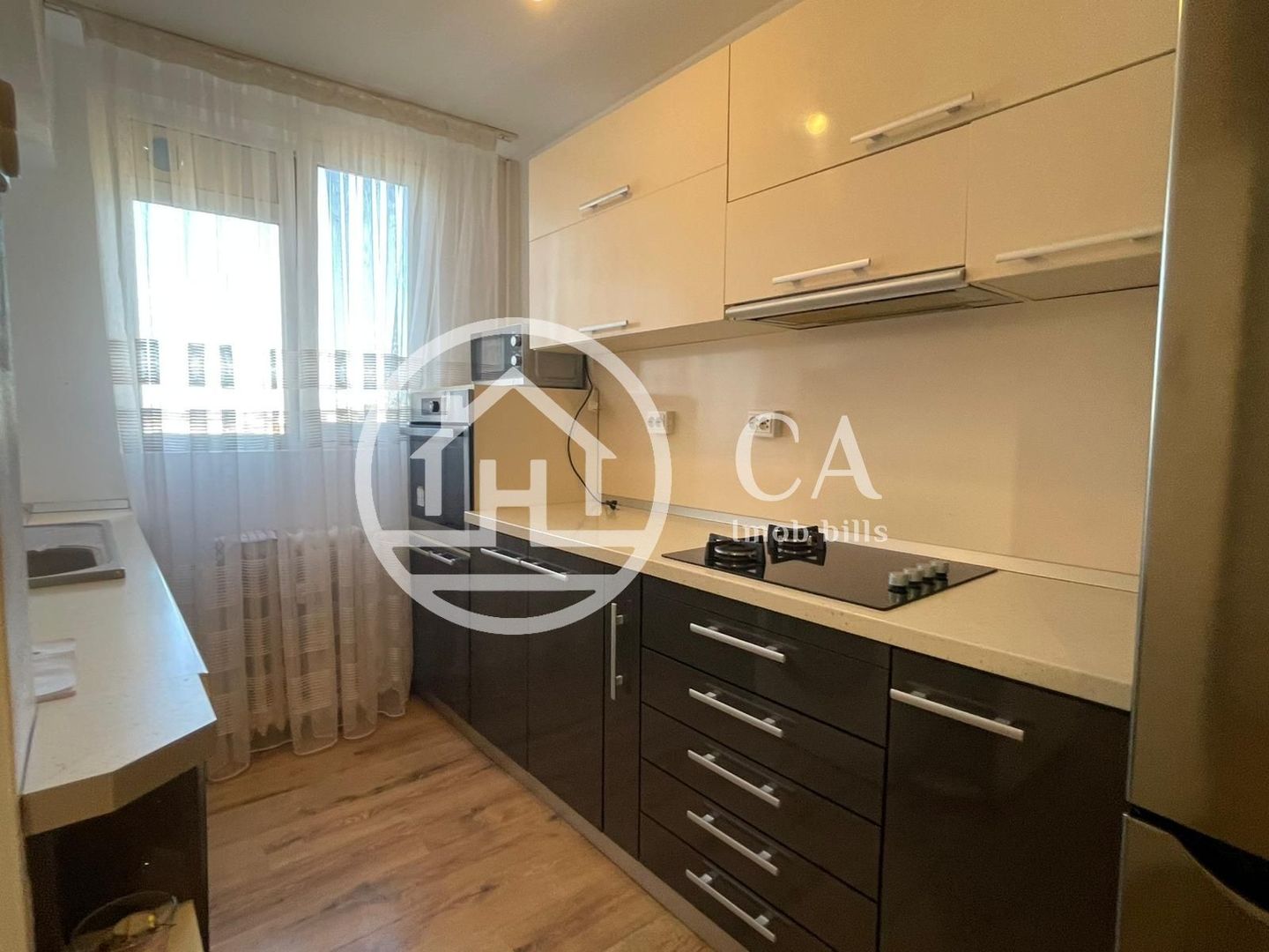 Apartament de inchiriat cu 3 camere in zona Decbal, Oradea. - Poză 8