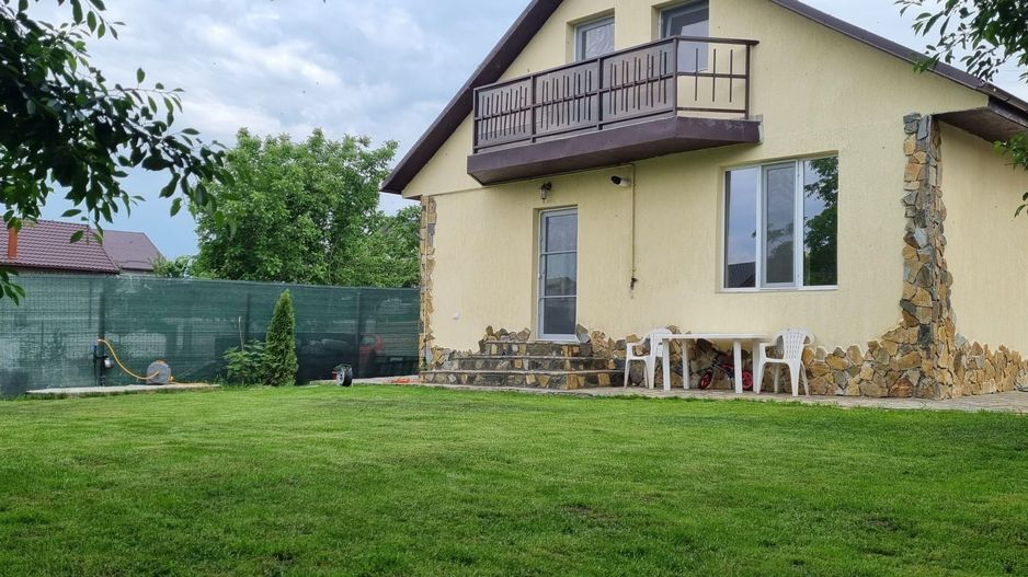 De inchiriat, vila noua - Bariera  Traian - Lacul Brates - Poză 2