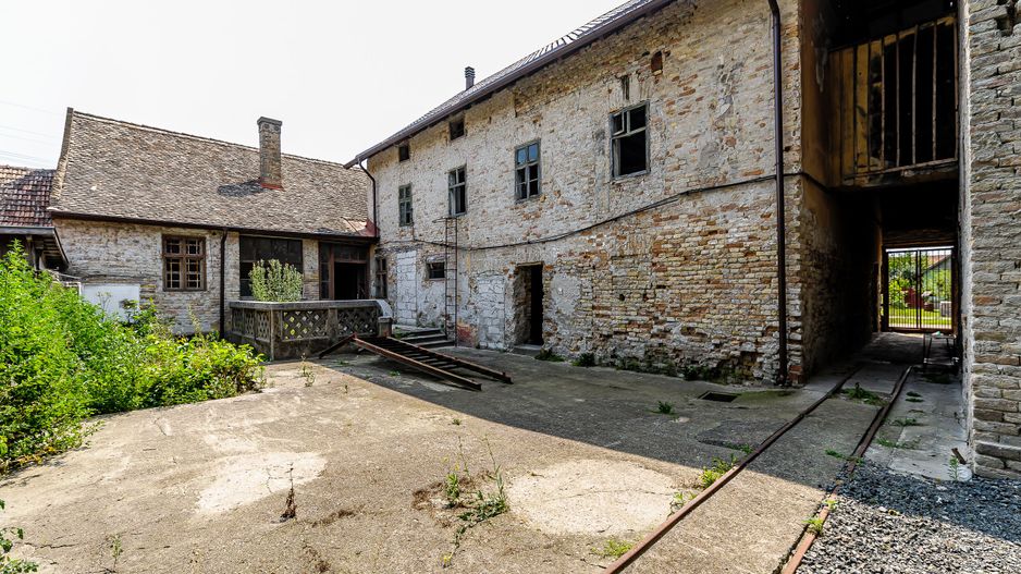 Moara veche Szabados malom -spațiu comercial Nădlac - Poză 2