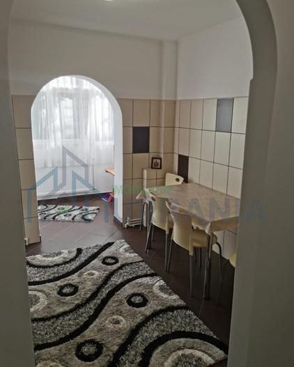 Apartament 2 camere decomandat în Nicolina - Poză 1