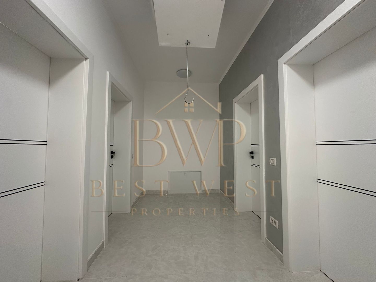 Duplex 1/2, 5 camere, drum propriu, Giroc COMISION 0% - Poză 9