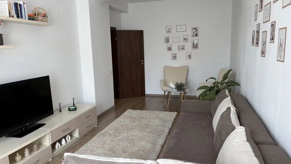 Prelungirea Ghencea-  2 camere decomandat + loc de parcare - Poză 2