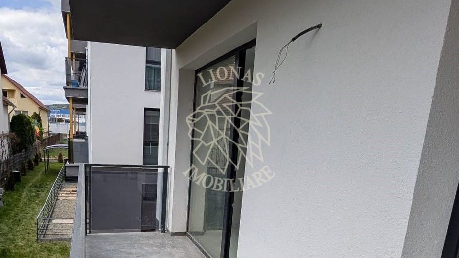 Apartament Ultrafinisat 3 camere-balcon-etaj 1-lift-Calea Moldovei - Poză 4