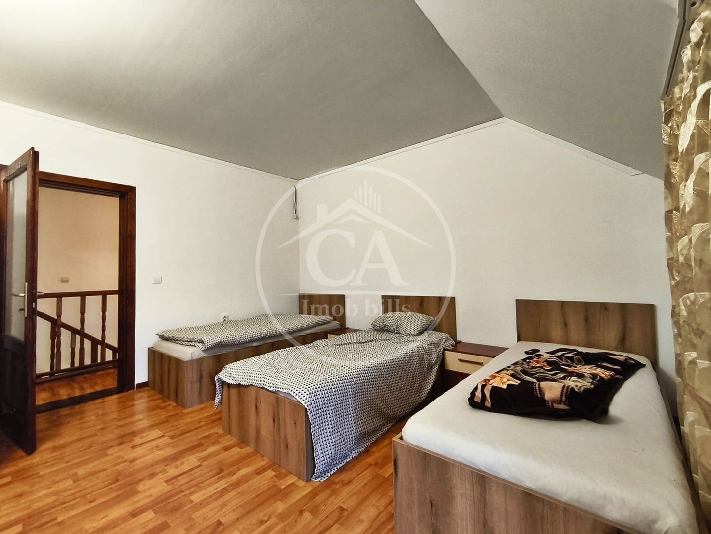 Casa de închiriat cu 6 camere în Cartierul Oncea, Oradea - Poză 4