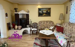 Casa zona Spitalul Judeten - Poză 13