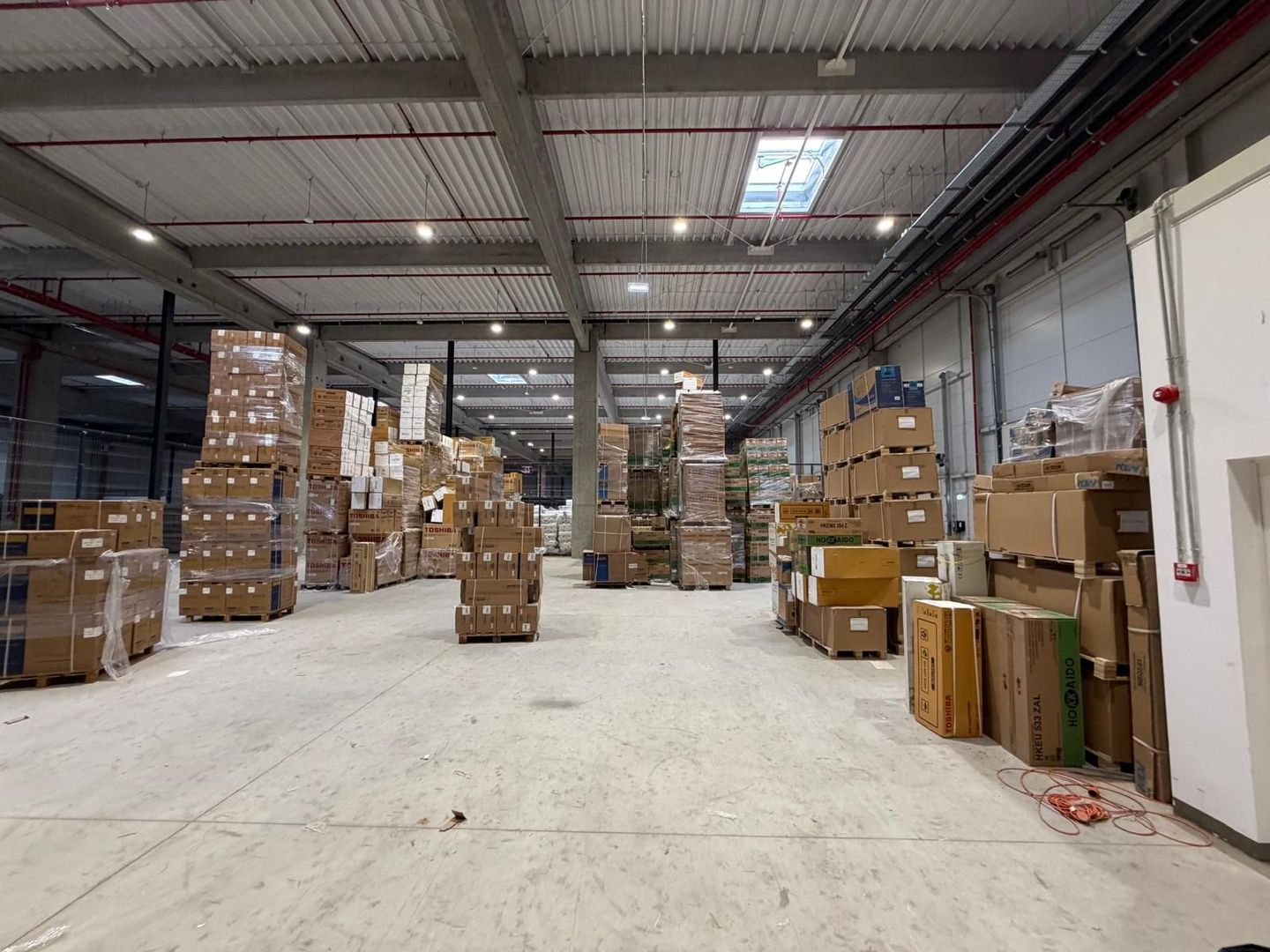 Spațiu industrial de închiriat – Hală logistică 576 mp, CTP Afumati - Poză 4