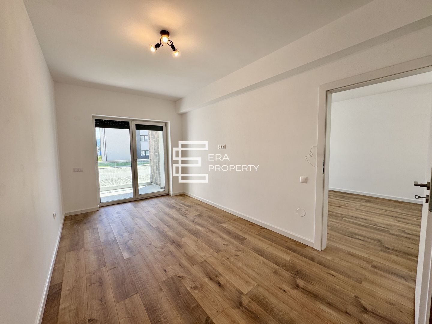 Apartament 3 camere,  76 mp - INTABULAT- la cheie-  zona Industriala Vest - Poză 8