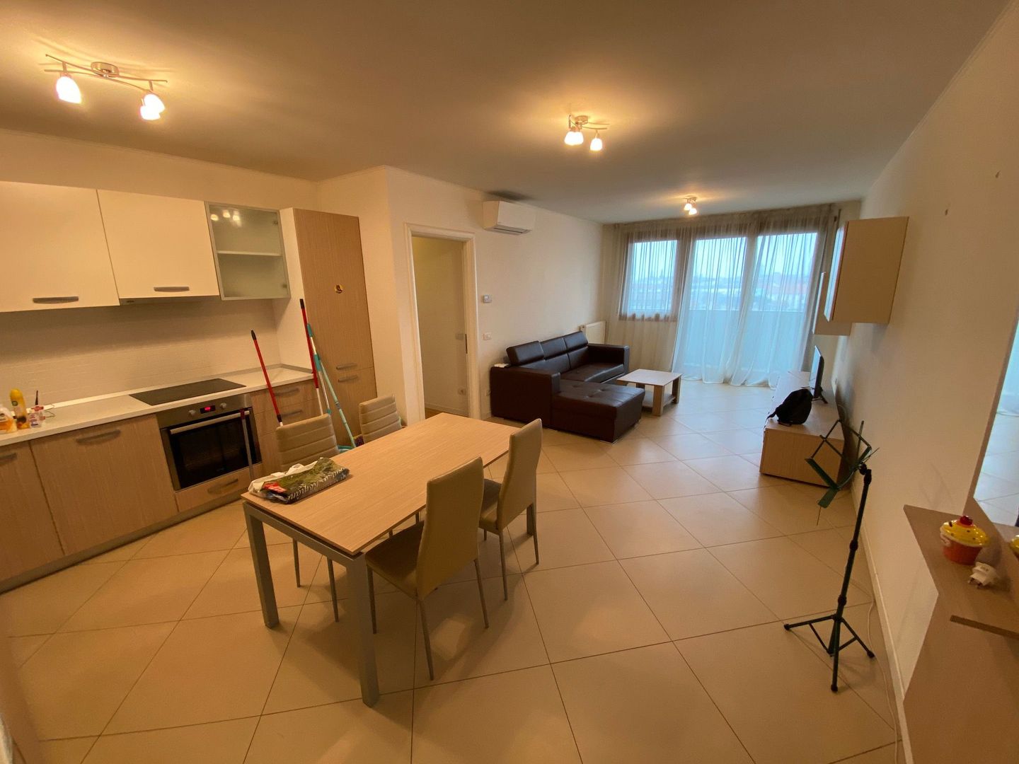 Apartament cu 3 camere   în zona Ultracentral - Poză 5