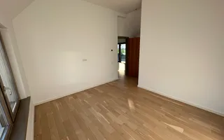 Casa cu 4 camere - Dumbarvita - Poză 22