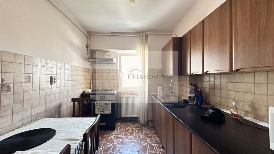 3 camere decomandate/balcon 12 mp/zona P-ta.Ion Mester - Poză 4