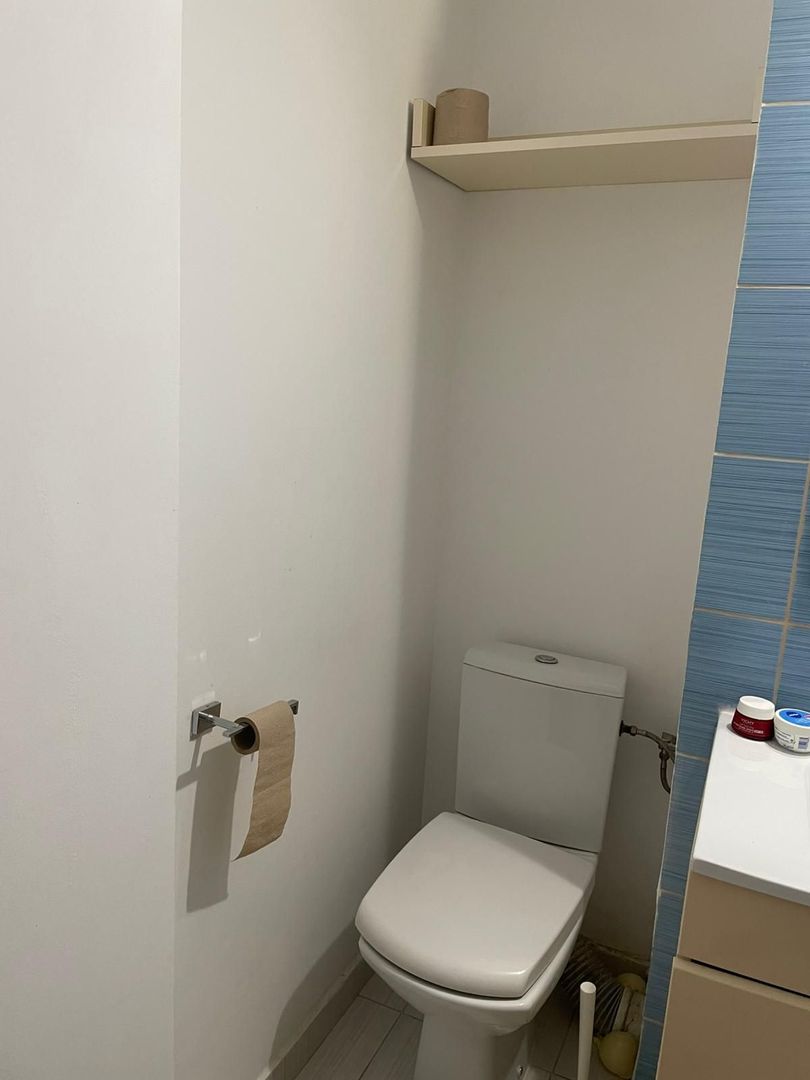 AP. 3 CAMERE LUJERULUI, CENTRALA TERMICA, BUCATARIE INCHISA, MOBILAT - Poză 13