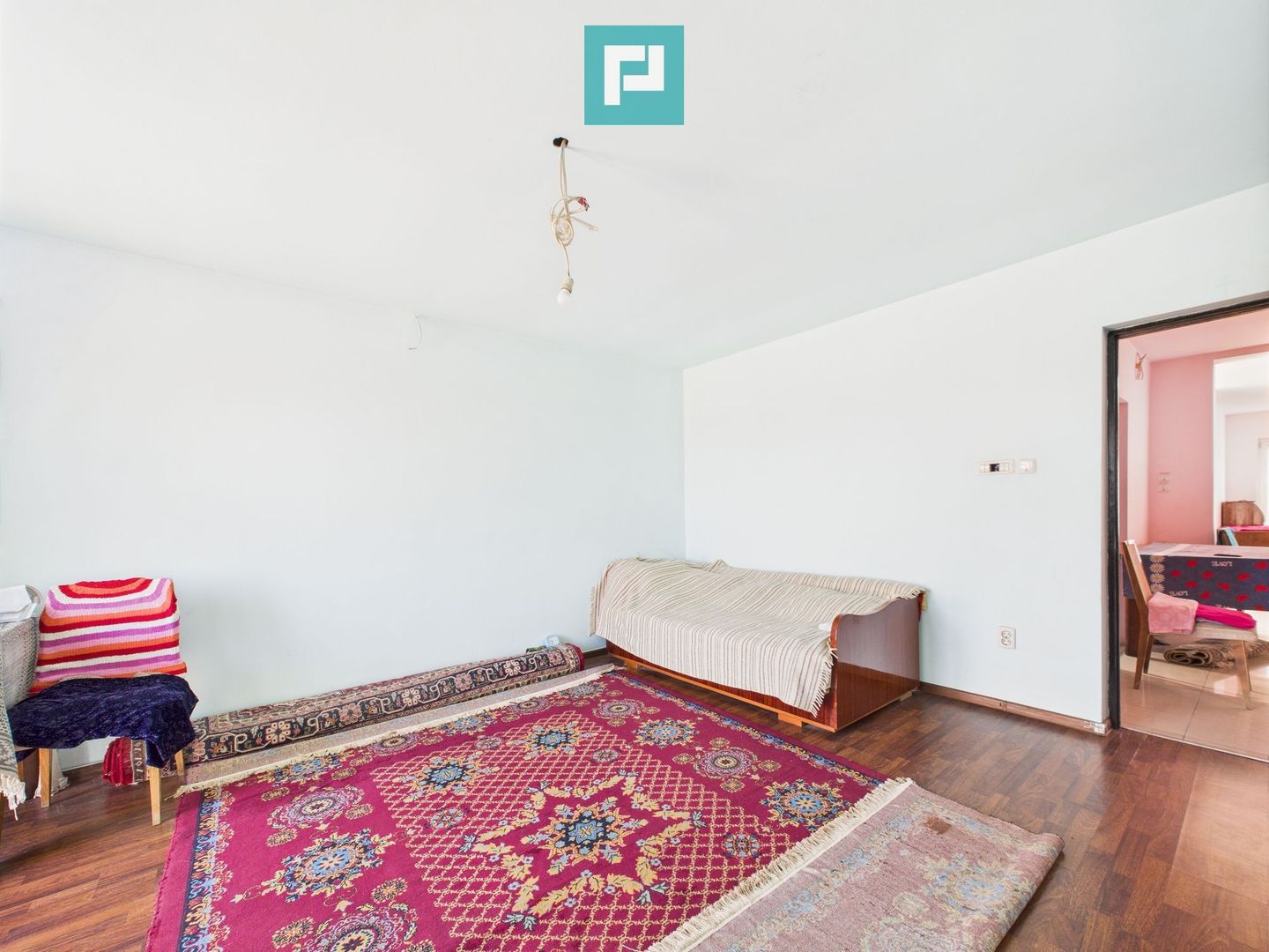 Casă P+E+M în zona Mehala pe arteră principală - Poză 11