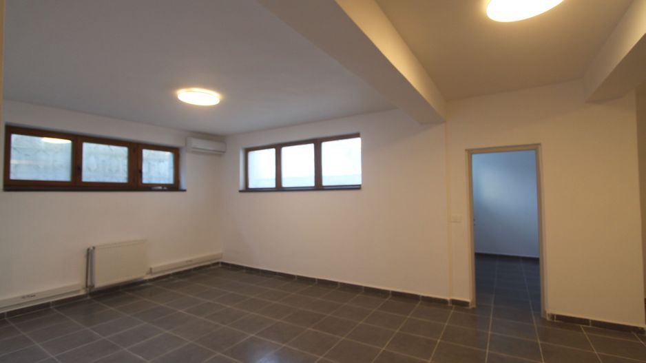 Cladire birouri - 282 mp -  zona Rebreanu - Poză 27