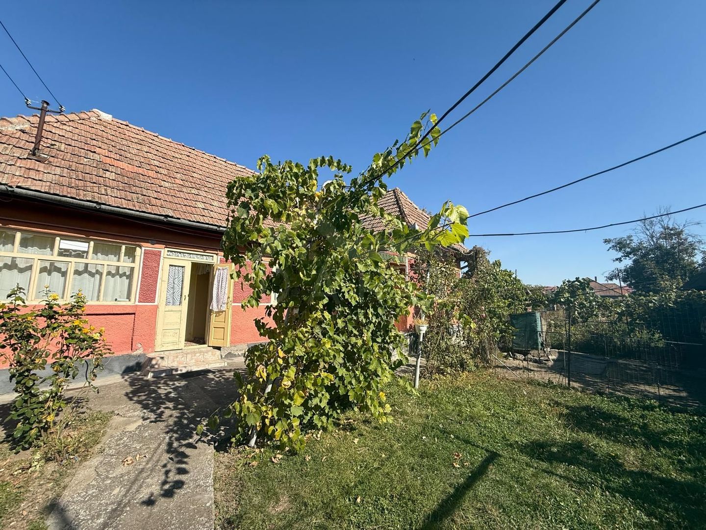 Casă în Ungheni preț 75.000 . 1100 mp teren - Poză 6
