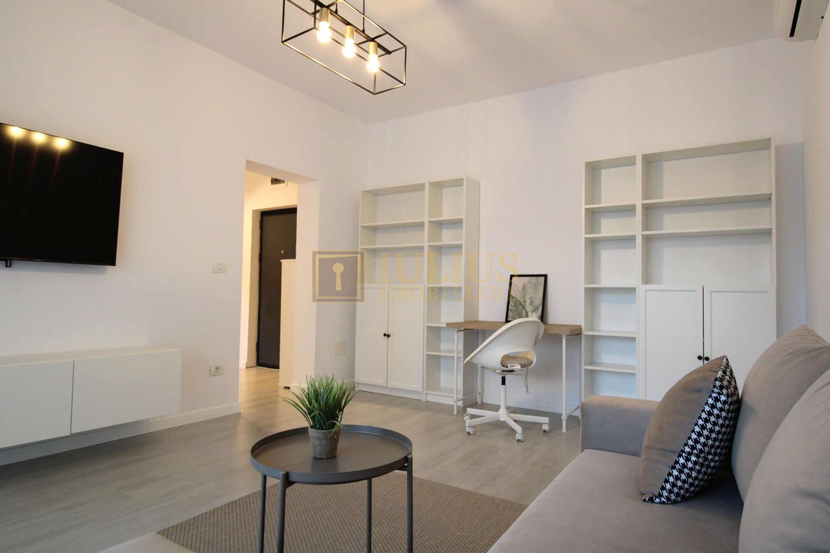 2 camere + curte + parcare, centrala proprie, Lipovei - Poză 4