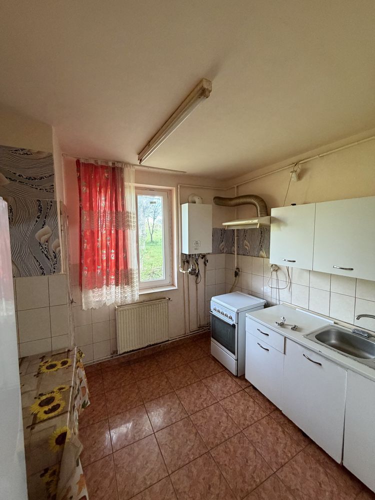 Apartament de vanzare -zona Soarelui - Poză 2