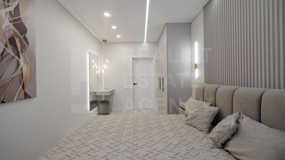 Vânzare, apartament, 3 camere, str. Calea Ieșilor, Sculeni - Poză 5