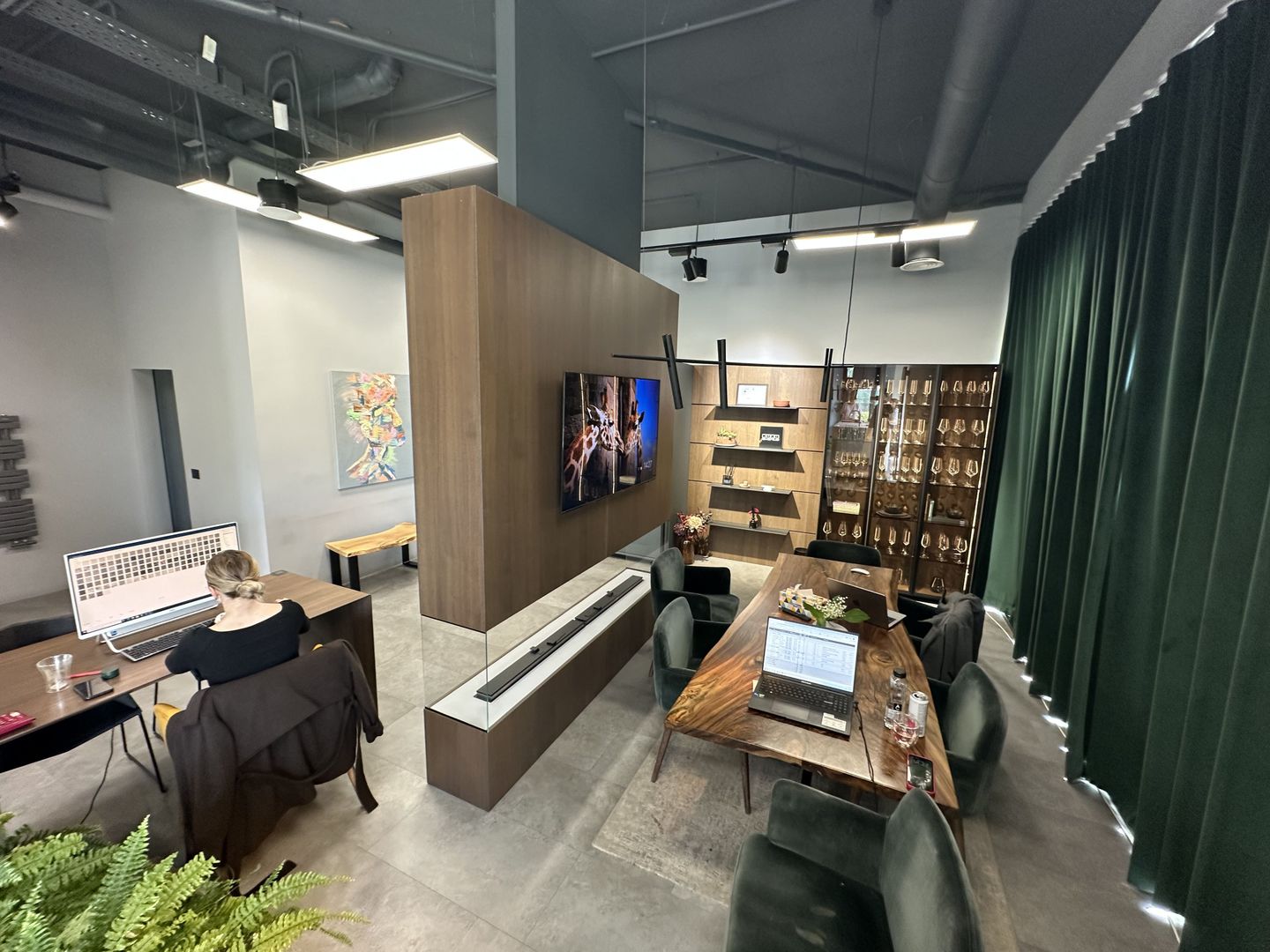 Spatiu comercial 193 mp la artera - Poză 6