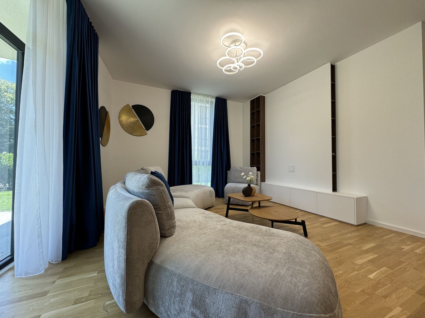 Apartament Luxos de Închiriat în Complexul Rezidențial ISHO - Poză 10