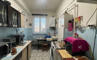 3 camere/ zona Facultatii de Litere / Parcare in curte - Poză 7