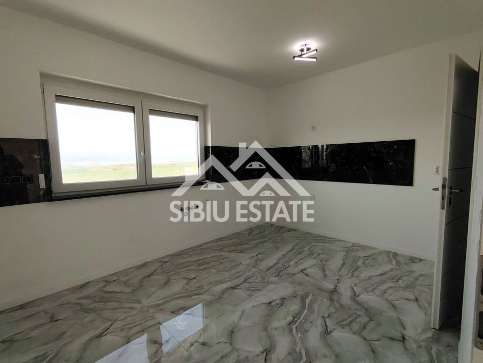 Casa noua 4 camere, garaj, pivnita Sibiu, Sura Mare - Poză 6