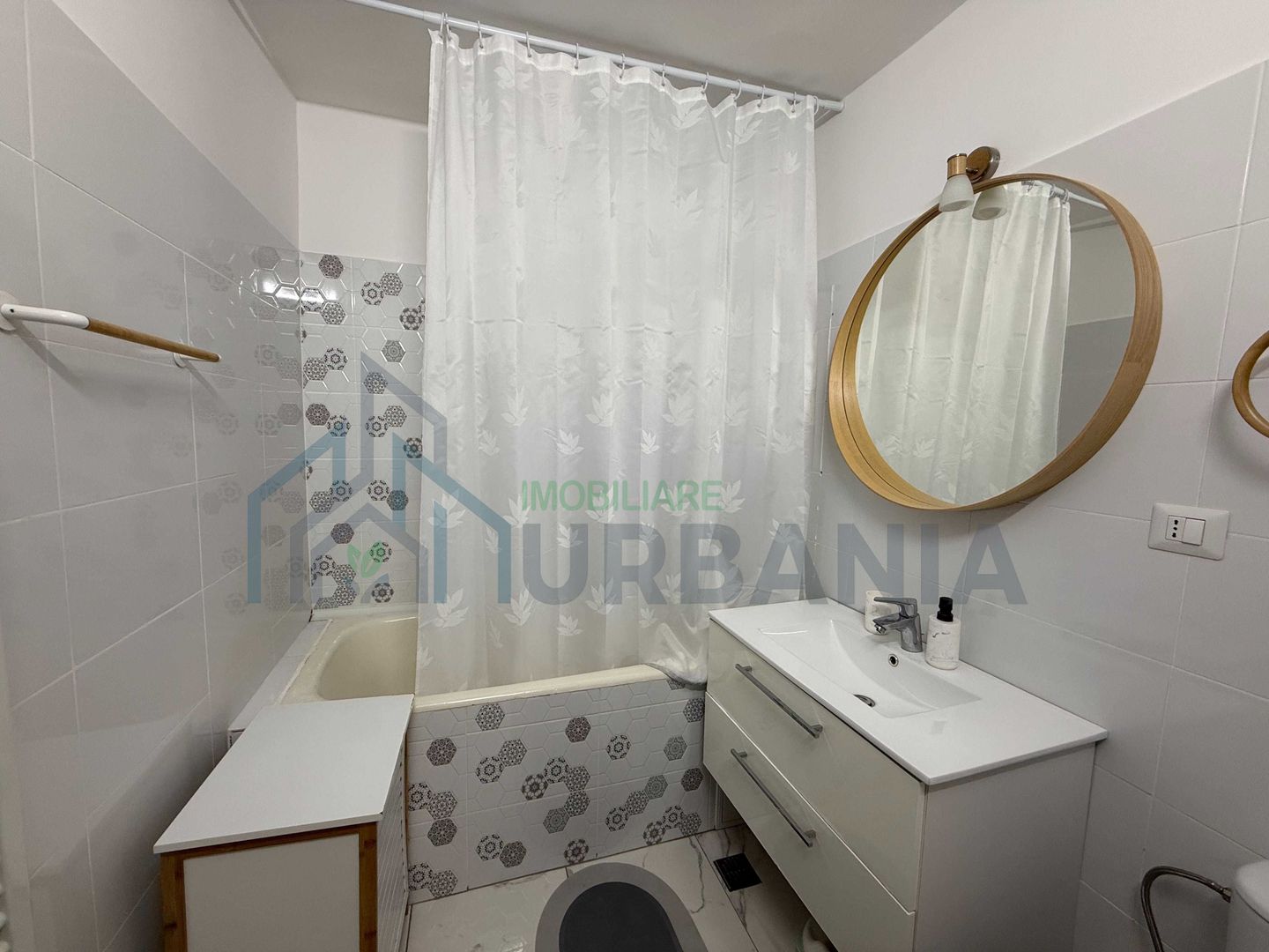 Apartament 3 camere decomandat, zona Nicolina, str. Orientului - Poză 5