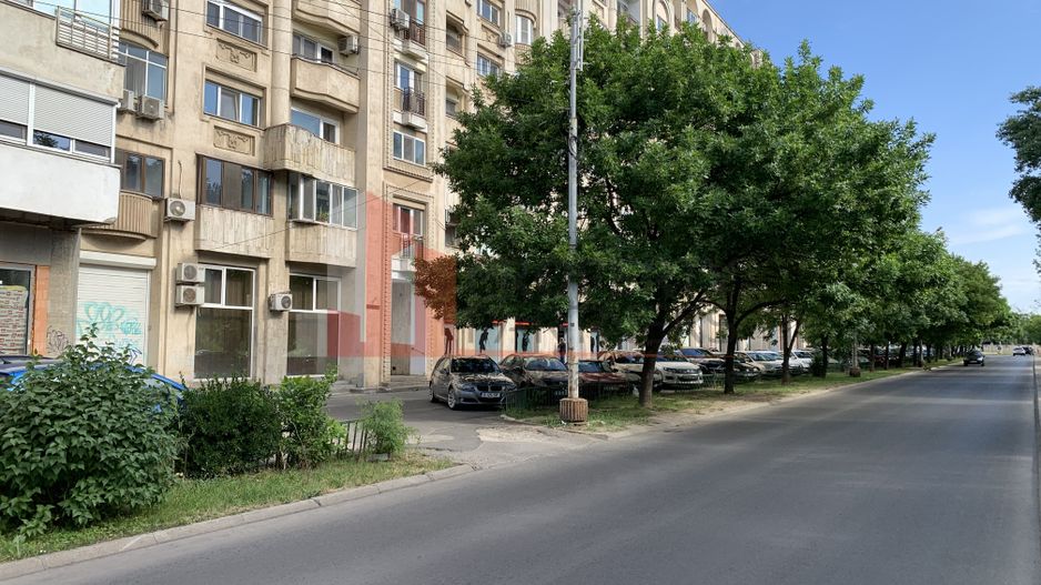 Spatiu comercial  Uranus 98 - Poză 1
