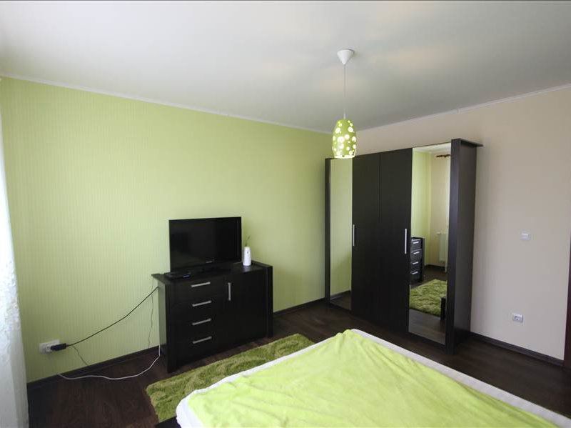 Casă / Vilă cu 6 camere de vânzare în zona Mehala - Poză 11