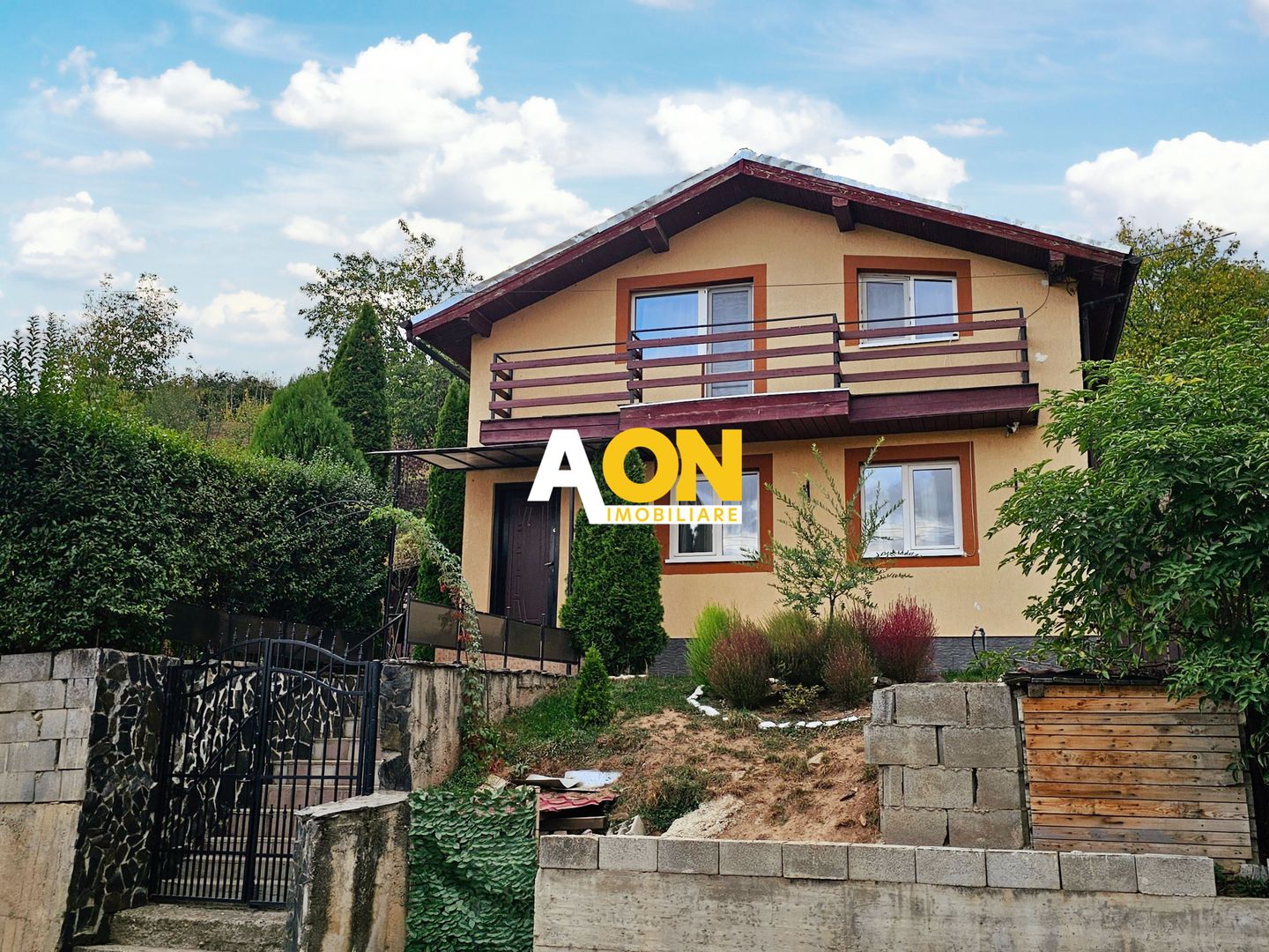 Casă cu 4 Camere, 550mp Teren, Zona Pâclișa - Poză 1