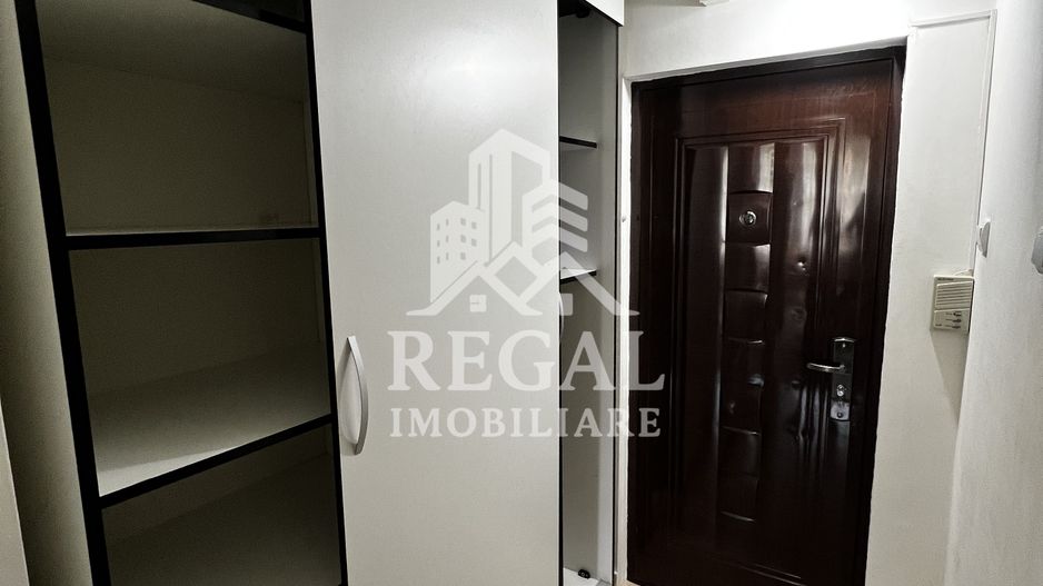 Garsonieră de închiriat – modernă, complet utilată, în zona centrală - Poză 4