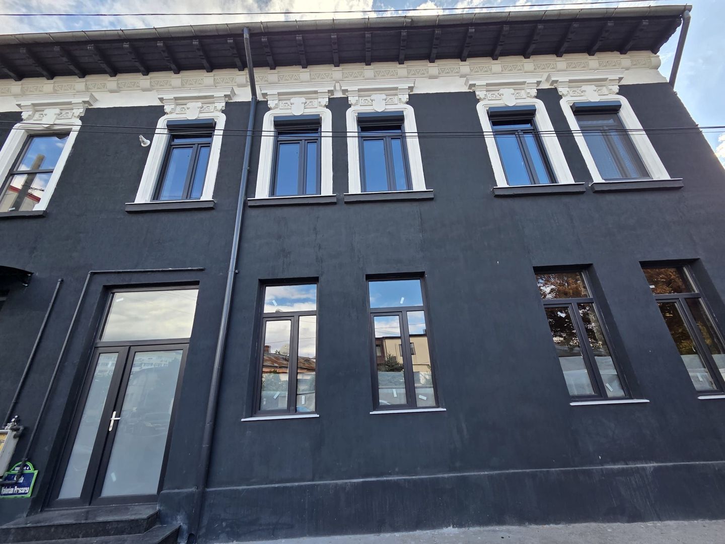 Apartament 3 camere decomandat-Parcul Carol - Poză 1