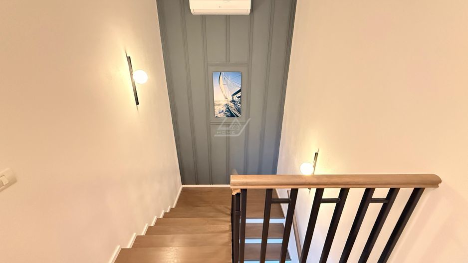 Casa moderna si cocheta. Locatie excelenta. Curte amenajata. Loc de parcare. - Poză 14