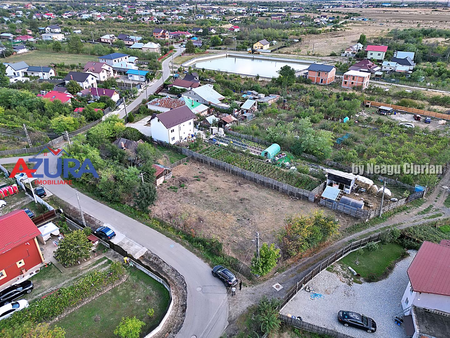 Teren intravilan Bradu, 1700 mp, toate utilitatile disponibile - Poză 1
