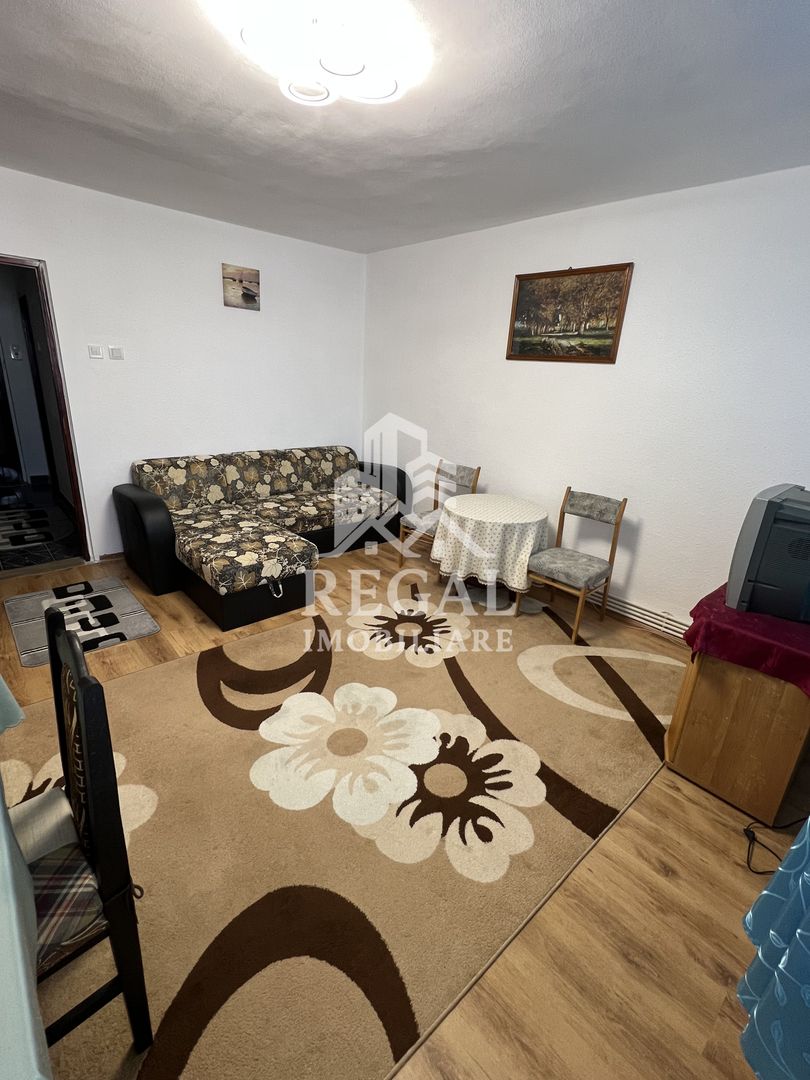 Garsonieră de închiriat – zona Micro 3 (bloc K6) - Poză 2