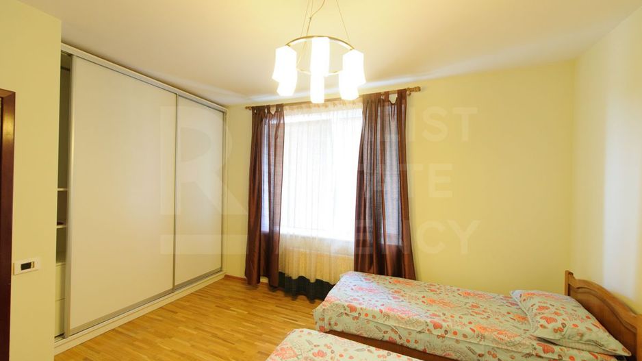Chirie, apartament, 3 camere, str. Bucureşti, Centru - Poză 4
