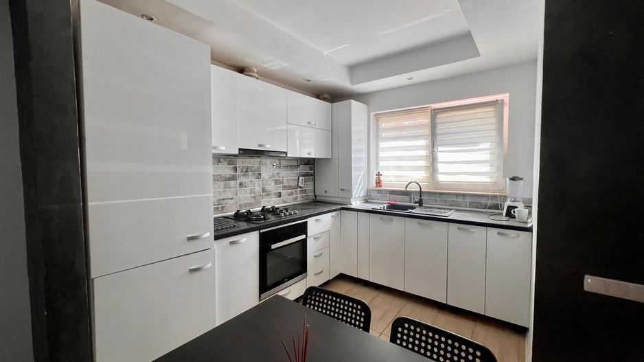 Vila 3 camere Cosmopolis - Poză 8