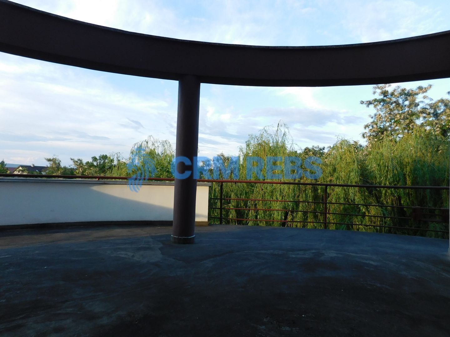 Vila unica cu 5 camere langa lac - Poză 3