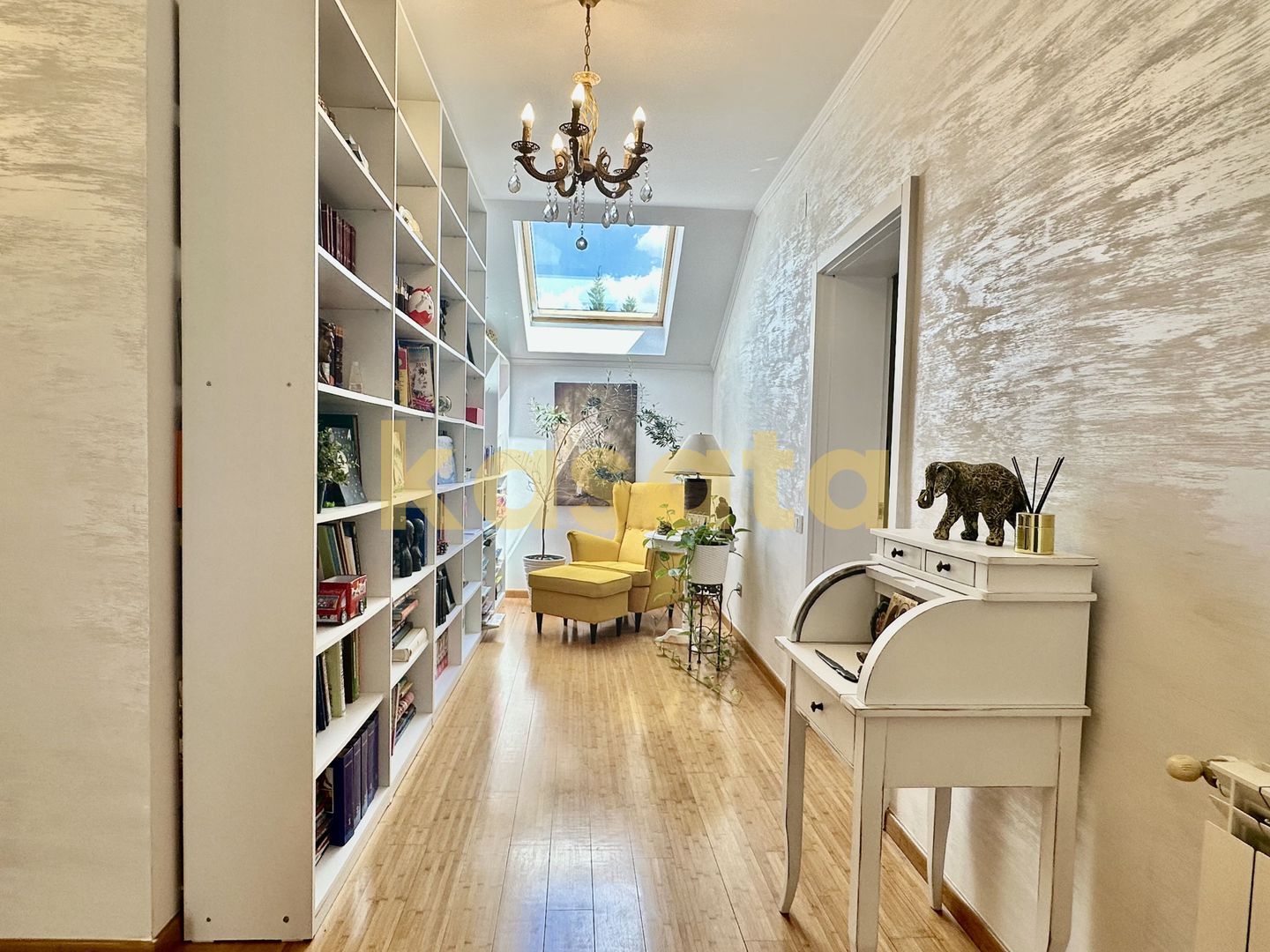 Vila care redefinește echilibrul între rafinament, spațiu și liniște - Poză 56