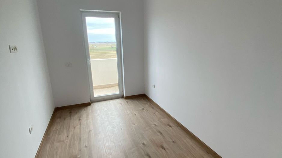 Giroc-Neptun | 2-3 Camere | Centrala proprie | Loc de parcare - Poză 11