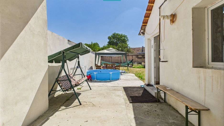 Casă cu 3 camere, anexe  locație Premium în Pecica - Poză 2