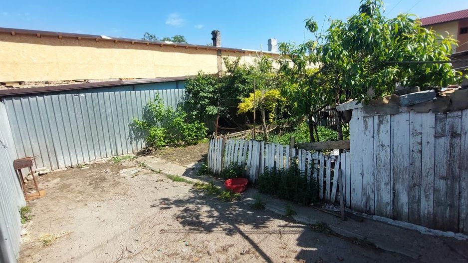 Teren de vanzare 300mp toate utilitatile - Poză 6