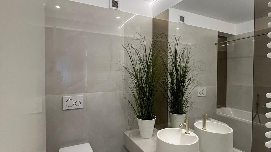 INCHIRIERE TREI CAMERE PARCARE INCLUSA PIPERA CORTINA NORTH - Poză 8