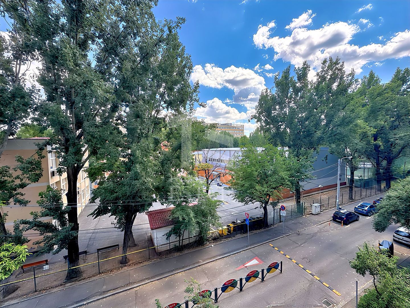 3 camere et 3 bloc 1981 2 băi Centrală proprie Metrou Gorjului 7 min - Poză 2