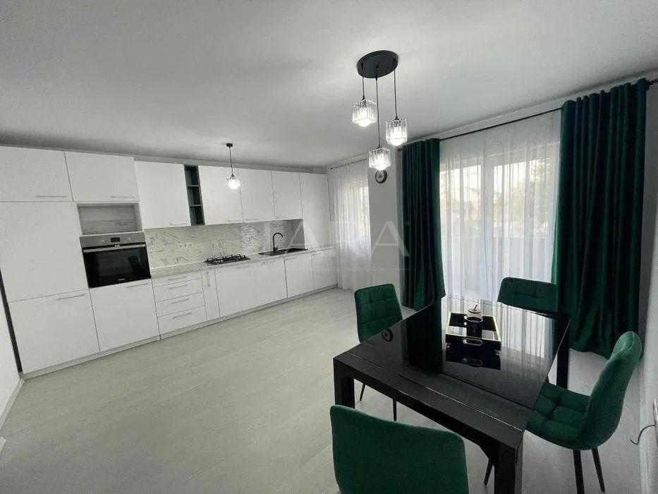 Apartament ultrafinisat, imobil nou. - Poză 1