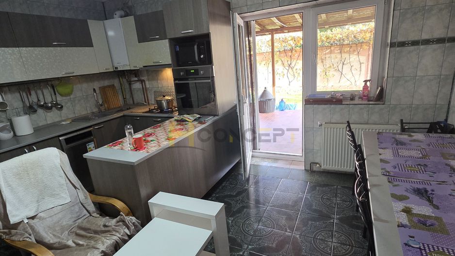 Vila P+1+M individuala spatioasa 6 camere Sos Oltenitei - Poză 10