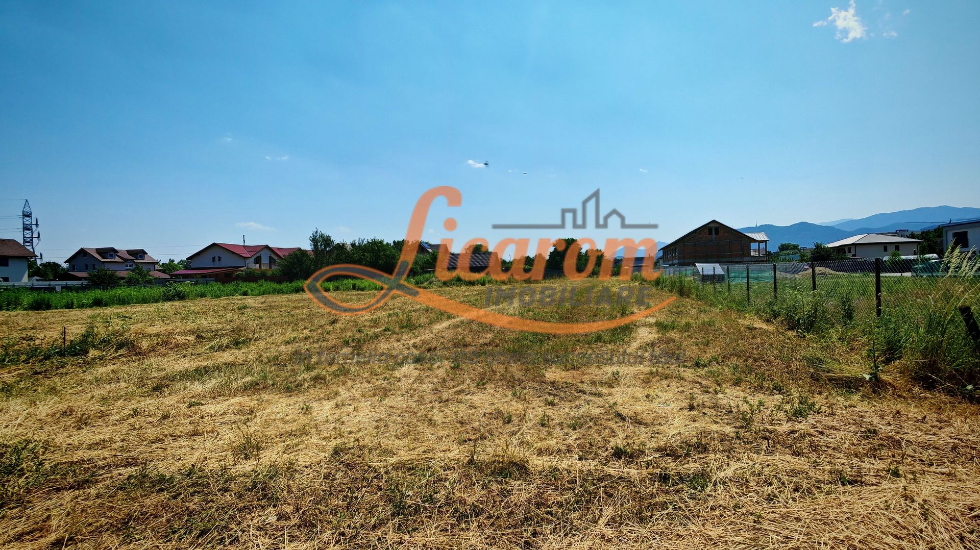 BARTOLOMEU,intravilan,intre case,suprafata de 774 mp,constructii P+2 - Poză 14