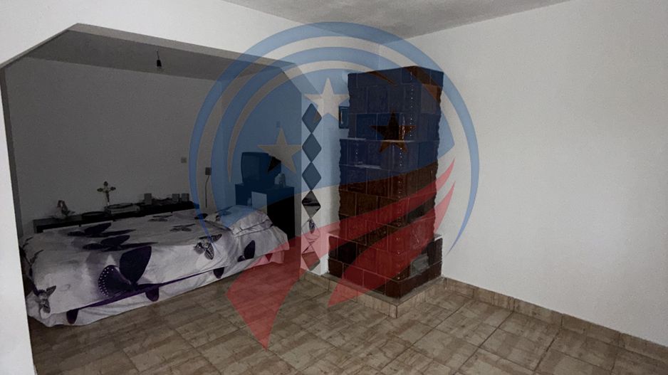 CASA CU TEREN 2500 MP LA 23 KM DE CRAIOVA CU TEAVA DE GAZE - Poză 8