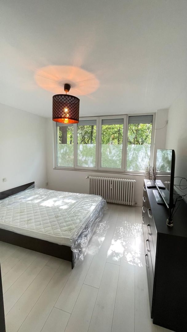 APARTAMENT  SPATIOS  ZONA  KISELEFF - Poză 7