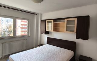 Apartament spațios de închiriat 3 camere Racadau - Poză 3